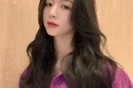 凌晨三点网红司晓迪突然发文宠粉一口气晒出18张照片