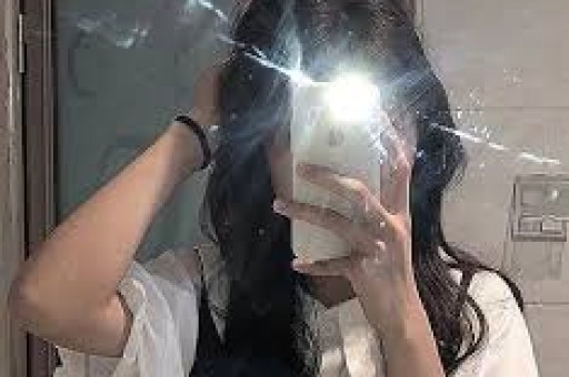 鹿晗工作室回应“出轨”“与网红司晓迪恋爱”
