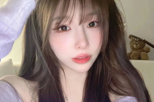 艺人热度指数榜：迪丽热巴跌至第二第一指数7286分是位00后